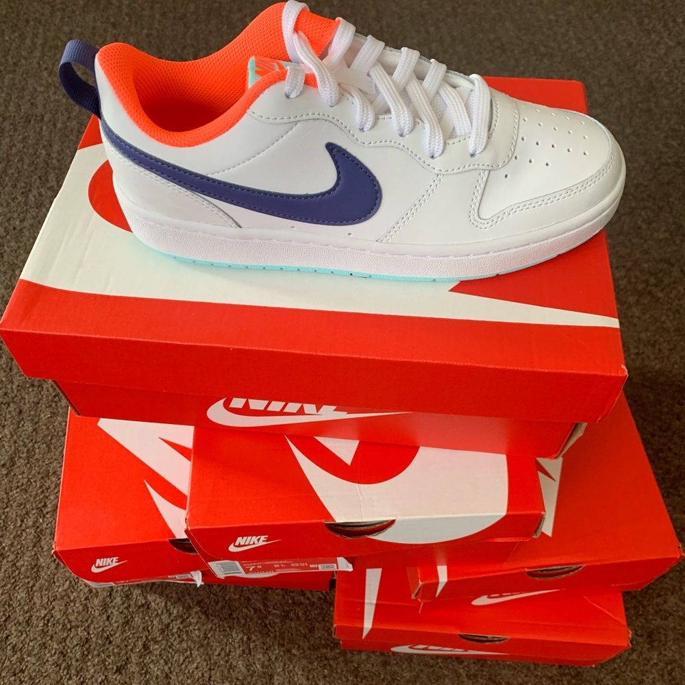 Nike Low Borough